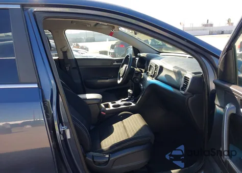 2018 Kia Sportage Lx z USA, uszkodzony, nr VIN KNDPM3AC7J7350053